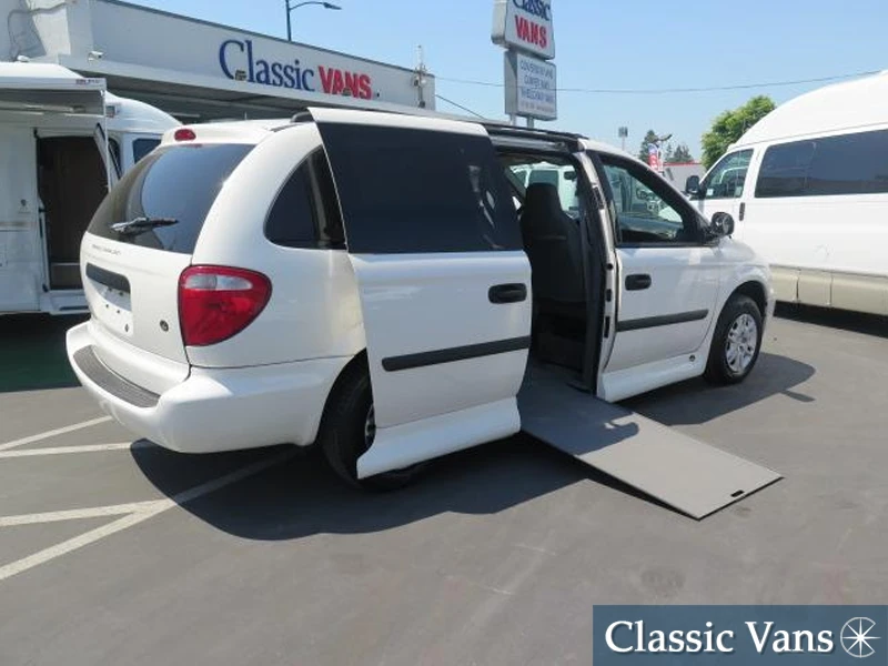 Which mobility vehicle is right for you: Minivan, full-sized van or SUV?