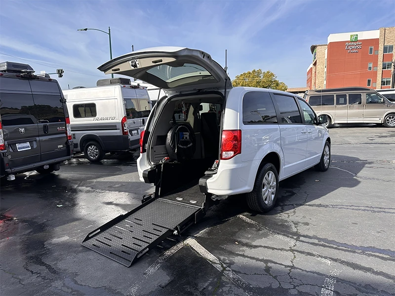 Rear-entry handicap vans