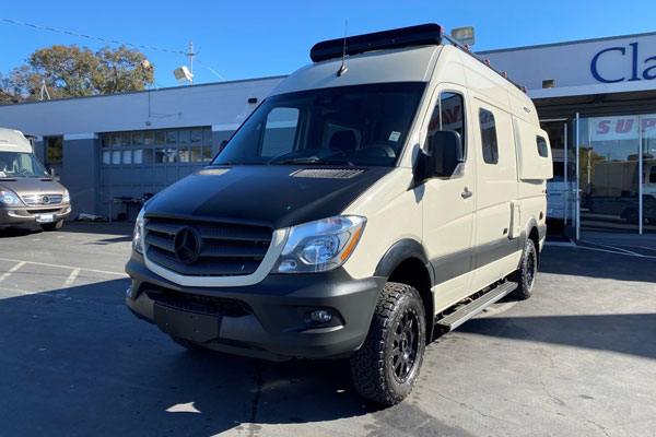 Winnebago Revel 4x4