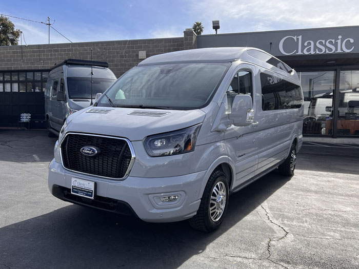 ford-transit-9-passenger-explorer-awd